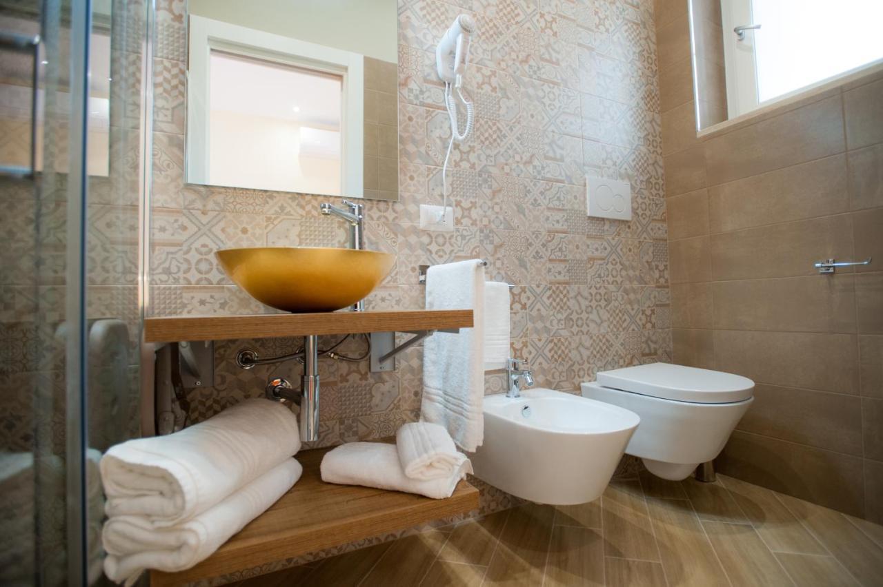 B&B Rita, Nel Cuore Del Salento กาวัลลีโน ดิ เลชเช ภายนอก รูปภาพ