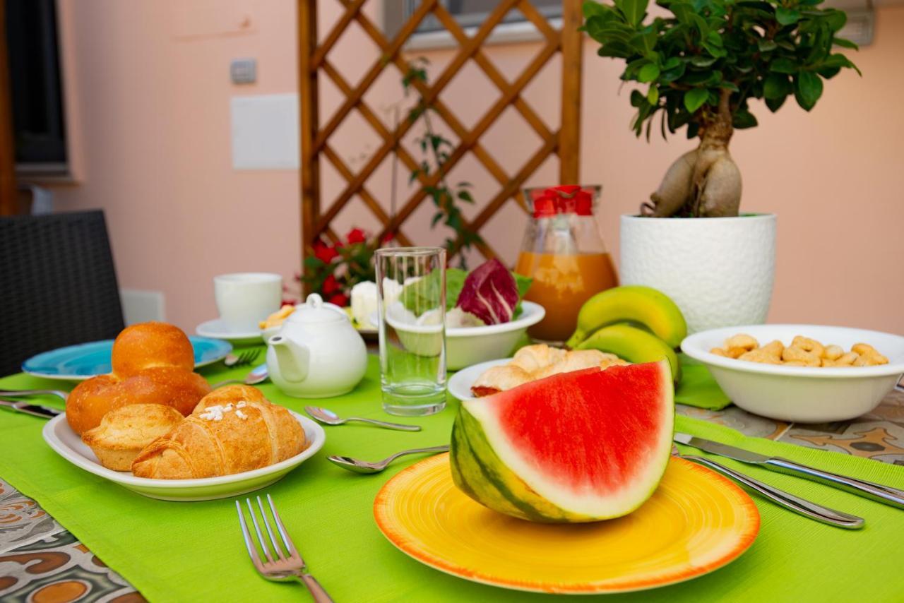 B&B Rita, Nel Cuore Del Salento กาวัลลีโน ดิ เลชเช ภายนอก รูปภาพ