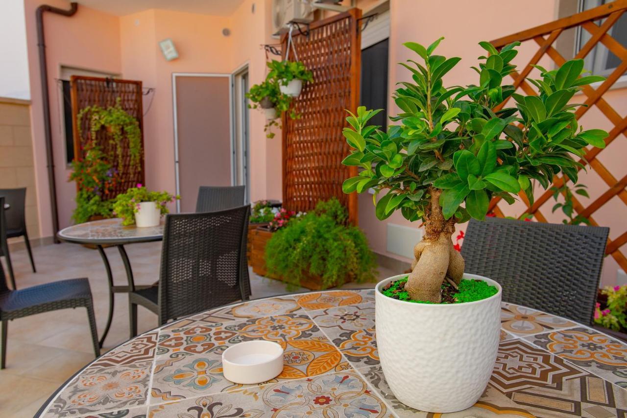 B&B Rita, Nel Cuore Del Salento กาวัลลีโน ดิ เลชเช ภายนอก รูปภาพ