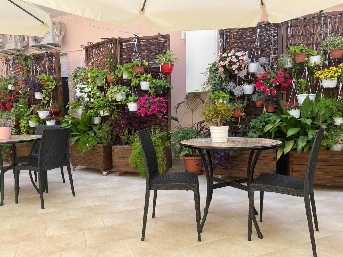 B&B Rita, Nel Cuore Del Salento กาวัลลีโน ดิ เลชเช ภายนอก รูปภาพ